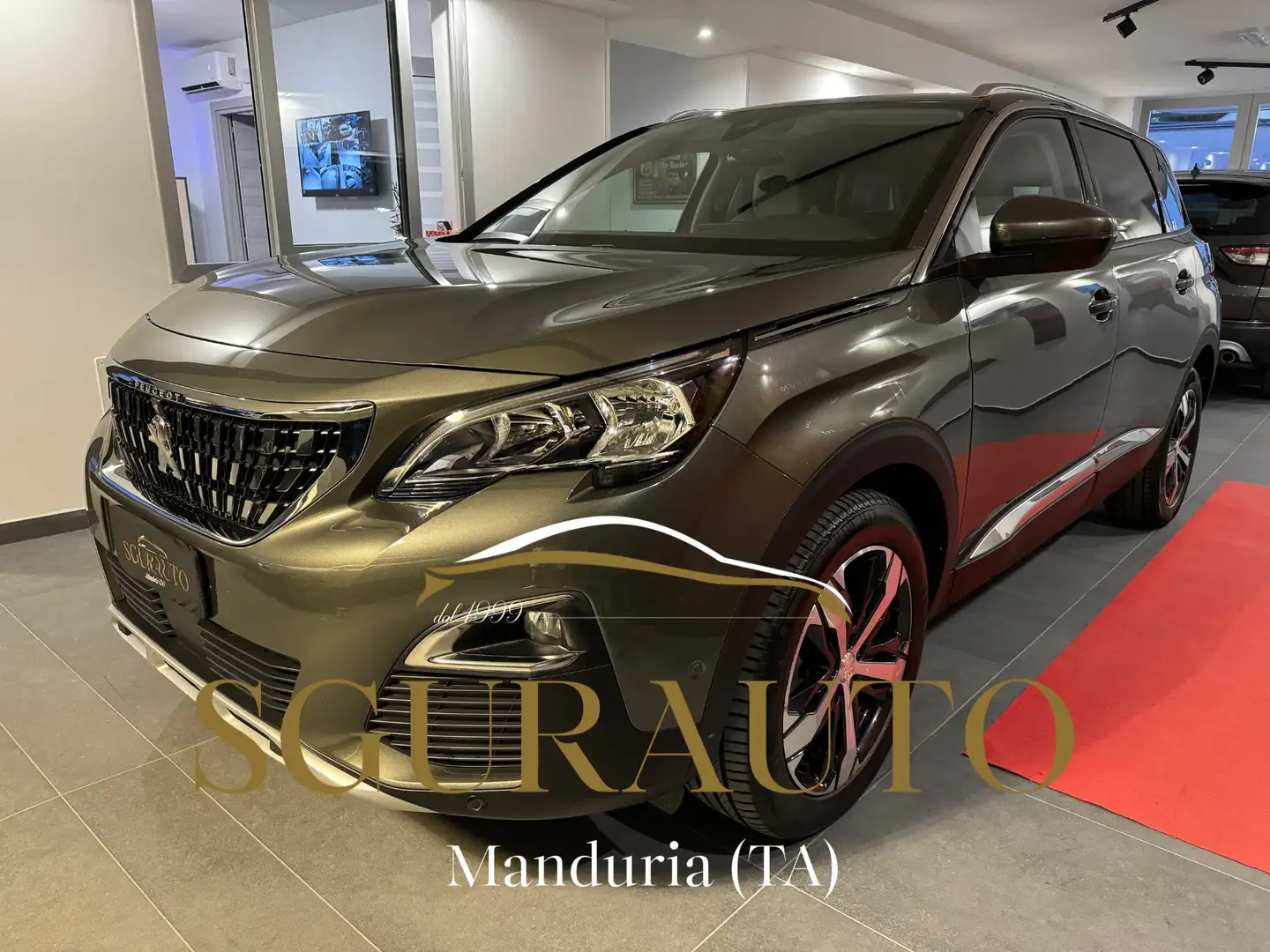 Peugeot 5008 1.5 BLUEHDI 130CV EAT8 7 POSTI ALLURE 2020 Grijs - 1