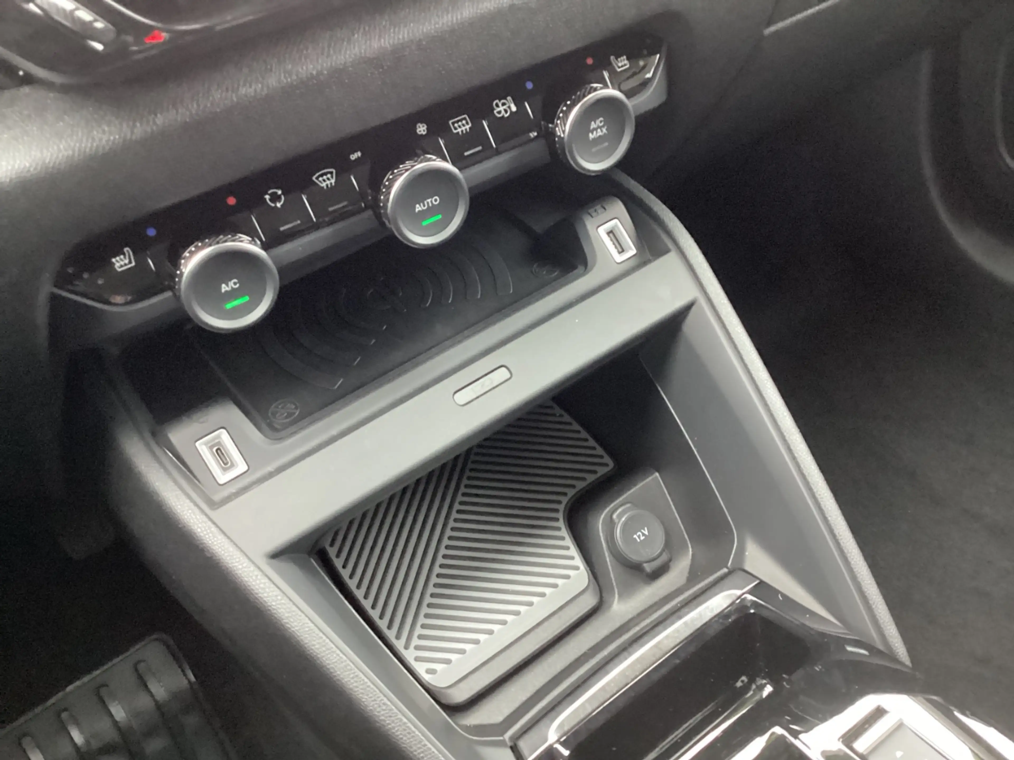 Citroen C4 X C4X 1.2 PureTech 130 MAX ACC+LED+Navi+SHZ+AHK — photo 15