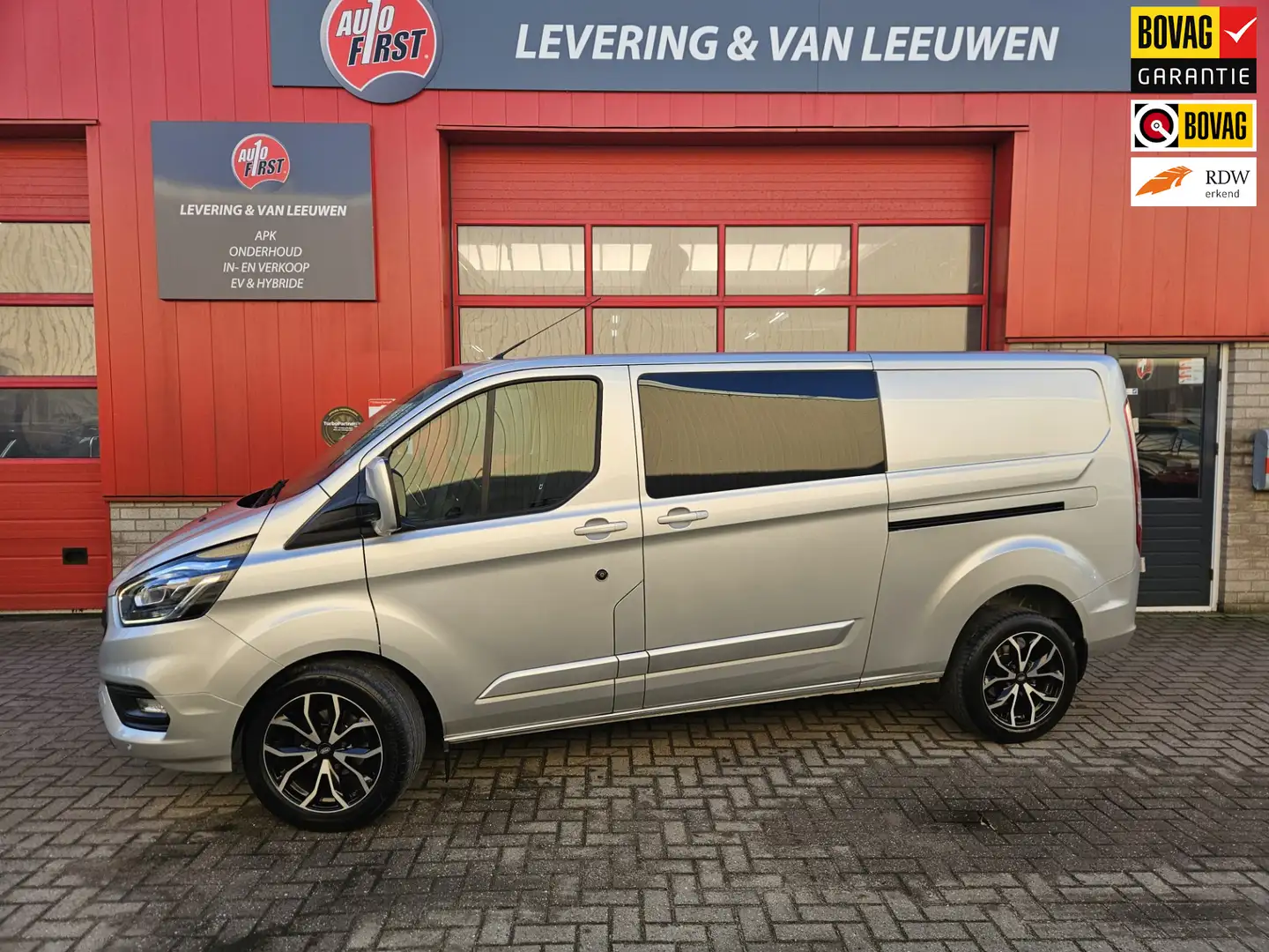 Ford Transit Custom 300 2.0 TDCI L2H1 Limited Dubbel Cabine Automaat/ Zilver - 1