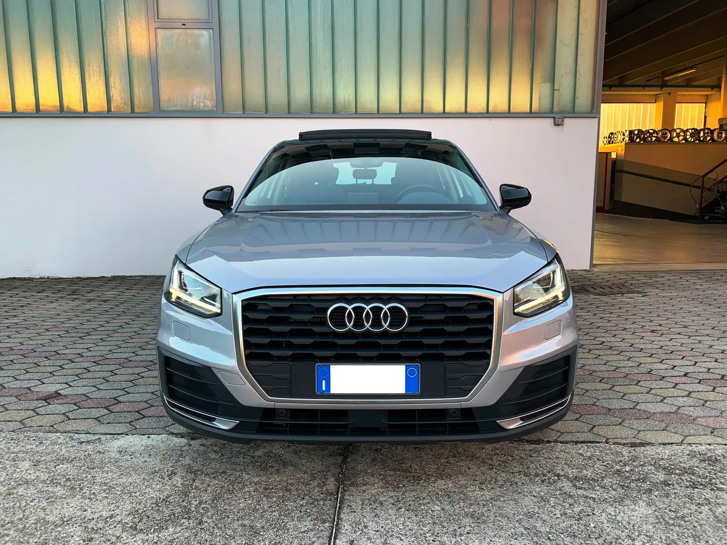Audi Q2 1.0 TFSI SPORT S-TRONIC TETTO NAVI XENO CRUISE PDC Argento - 2