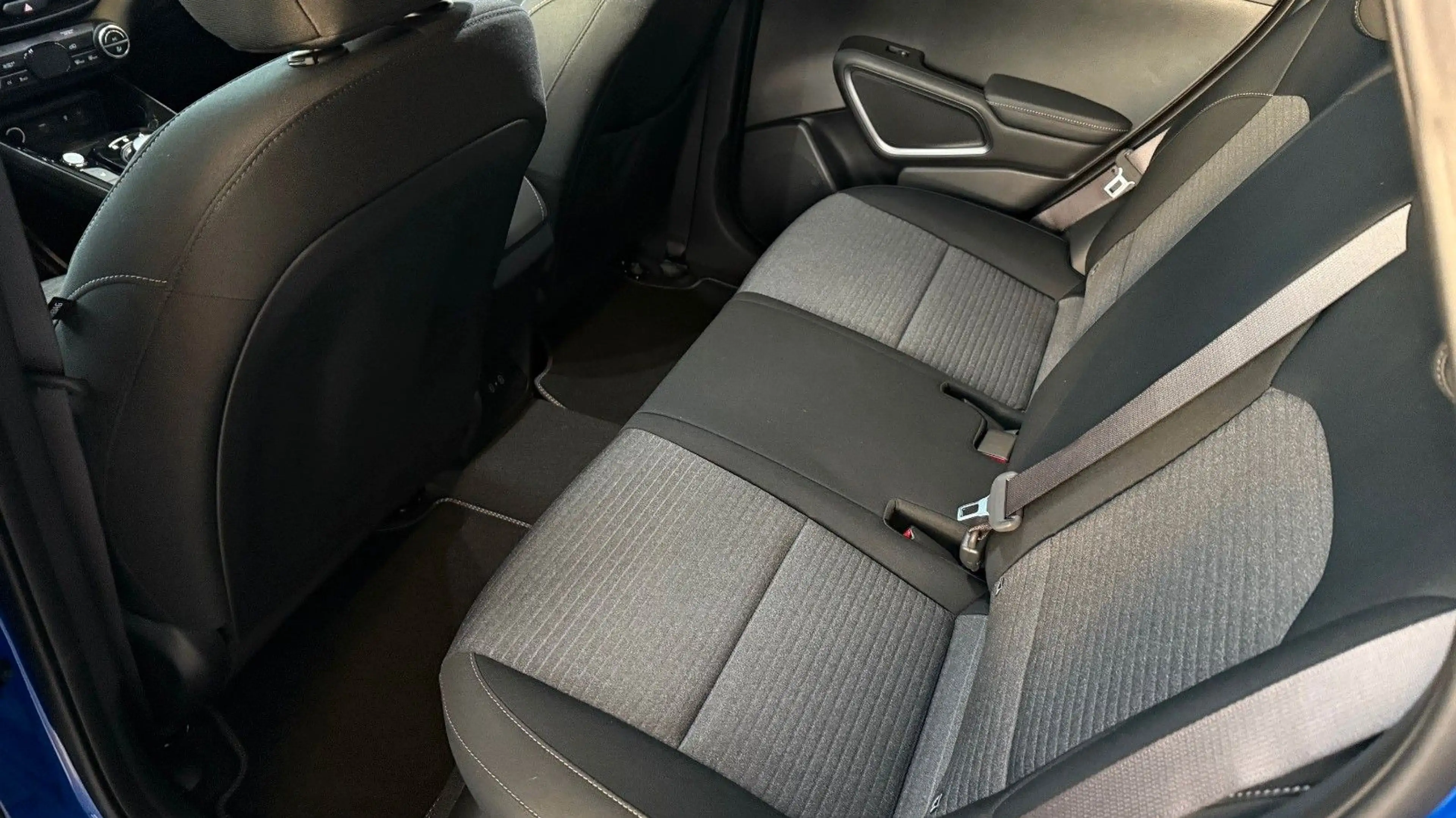 Kia Soul e-Soul Inspiration 64 kWh WP, Glasdach — photo 10