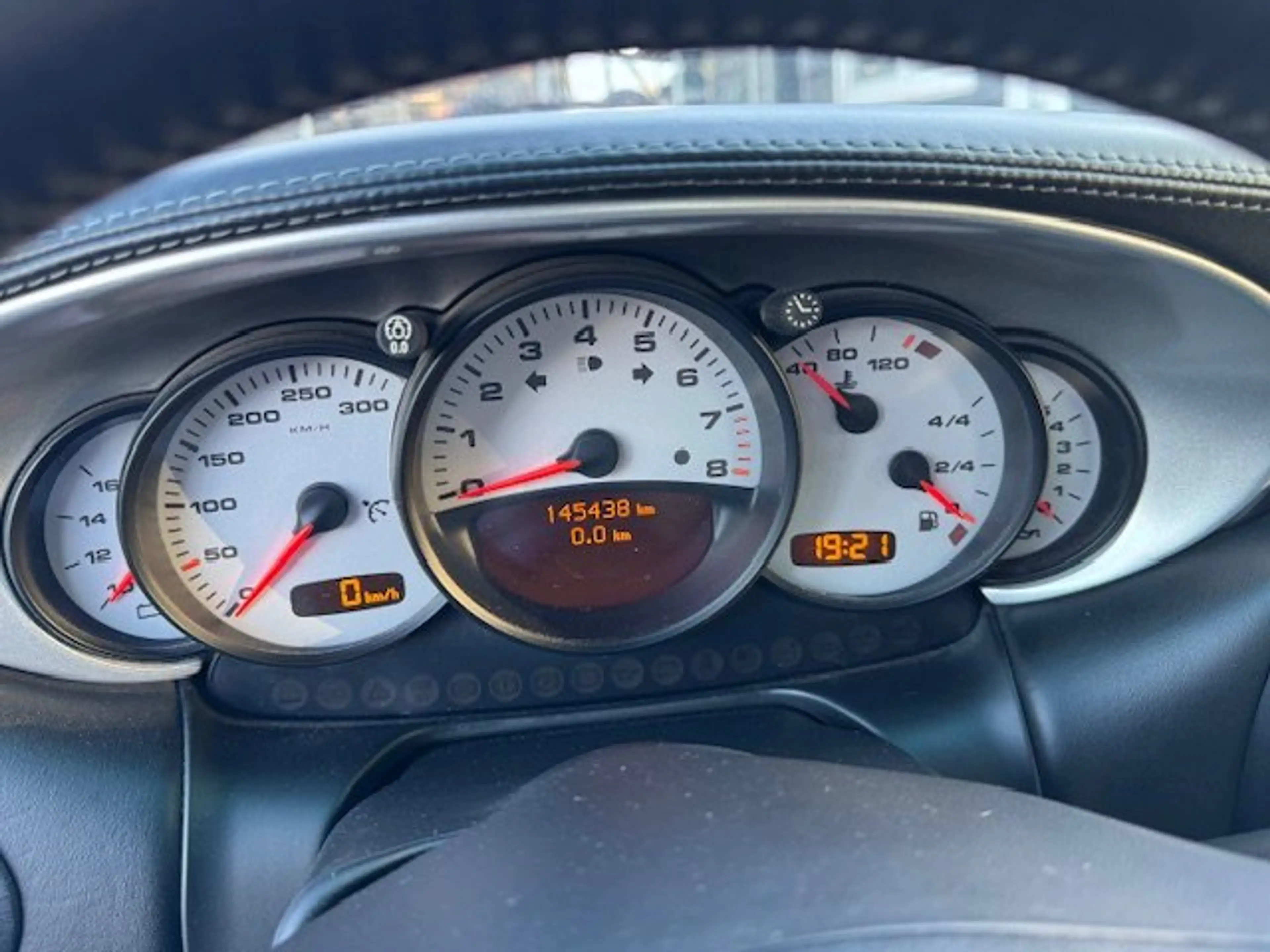 Porsche 996 911 Carrera 4S Cabrio — photo 9