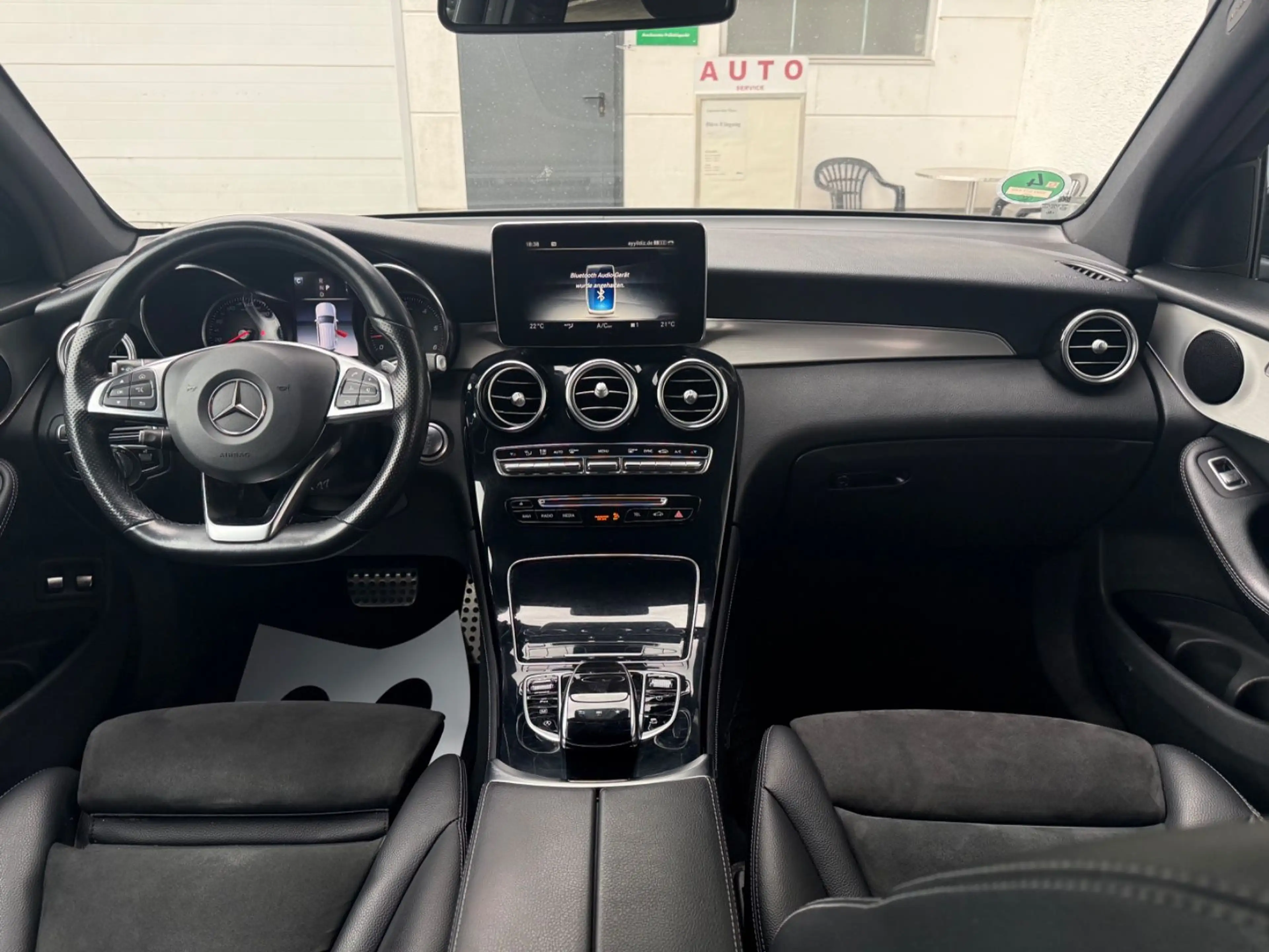 Mercedes-Benz GLC 350 d 4Matic AMG Line Motor 50Km — photo 9