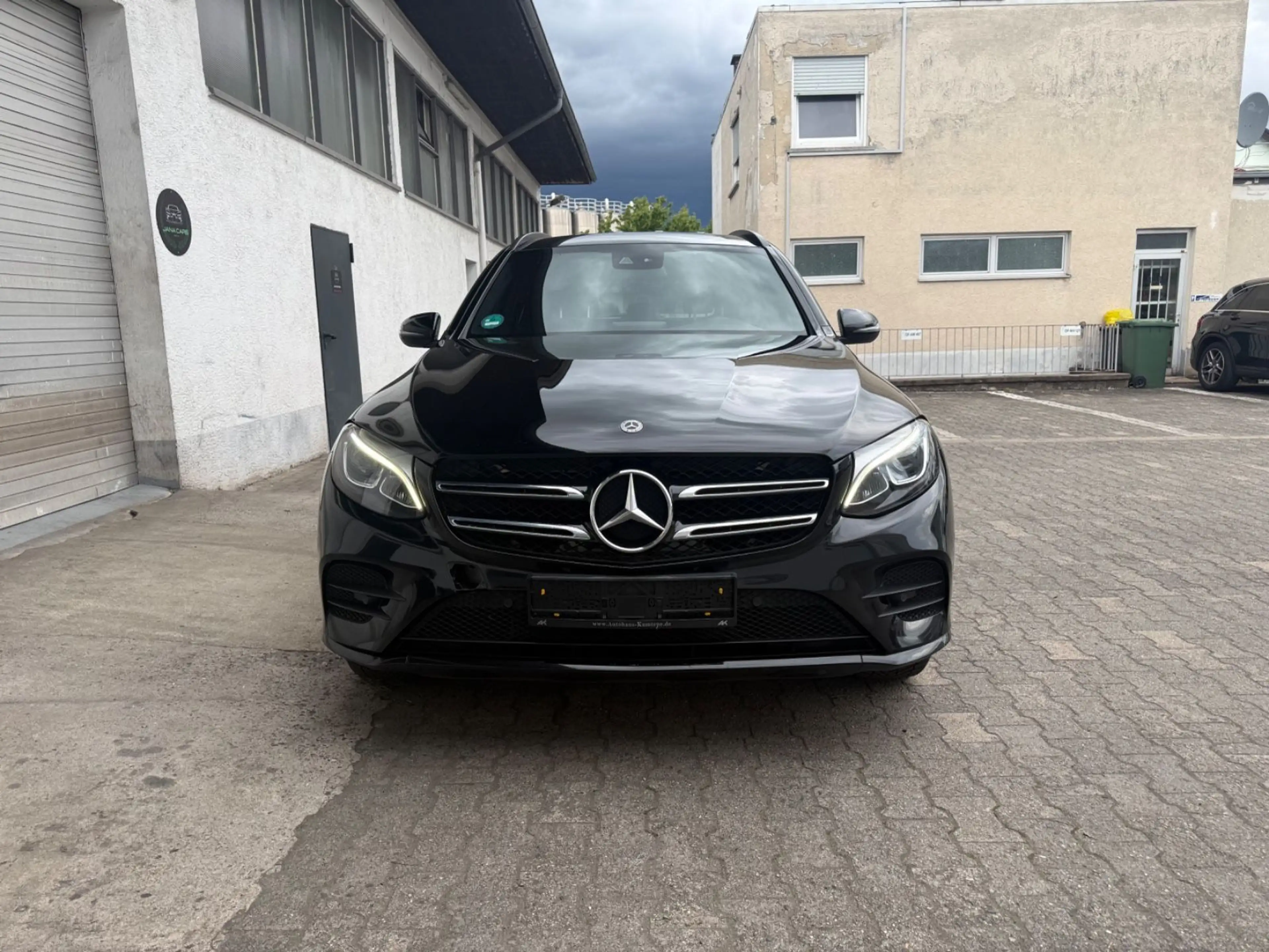 Mercedes-Benz GLC 350 d 4Matic AMG Line Motor 50Km — photo 3