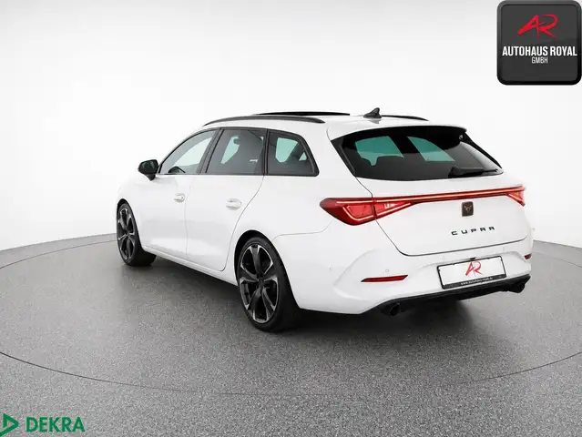 Cupra Leon view 3
