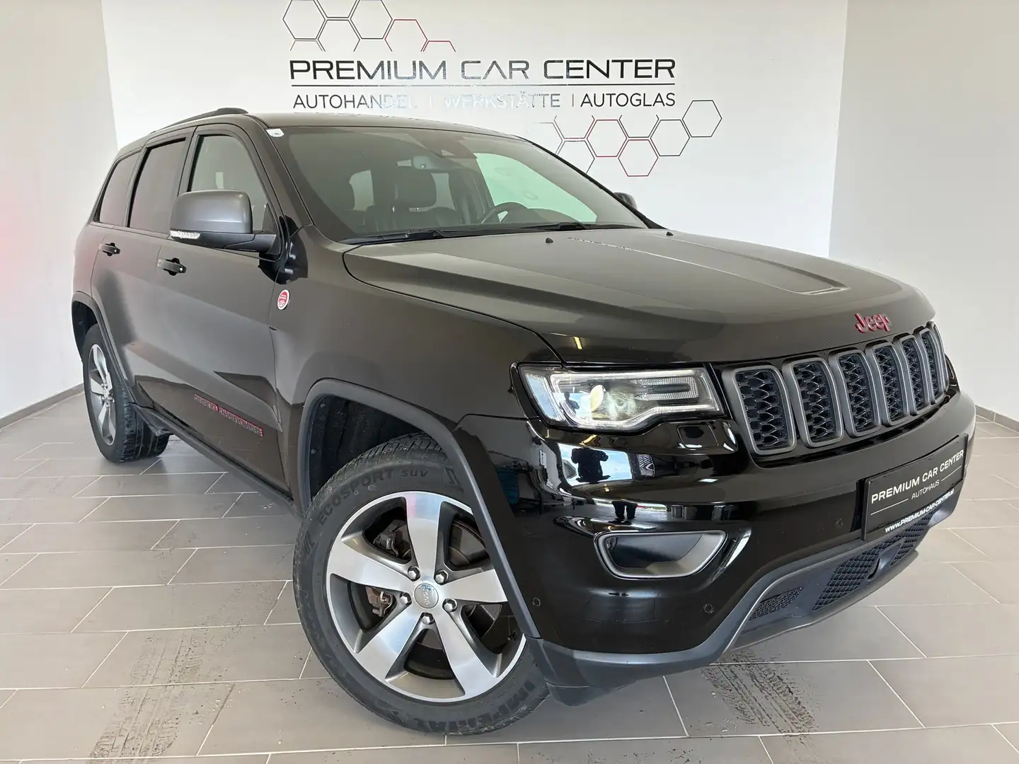 Jeep Grand Cherokee 3.0 CRD Trailhawk ACC / KAMERA / LED / AHV / NAVI Schwarz - 1