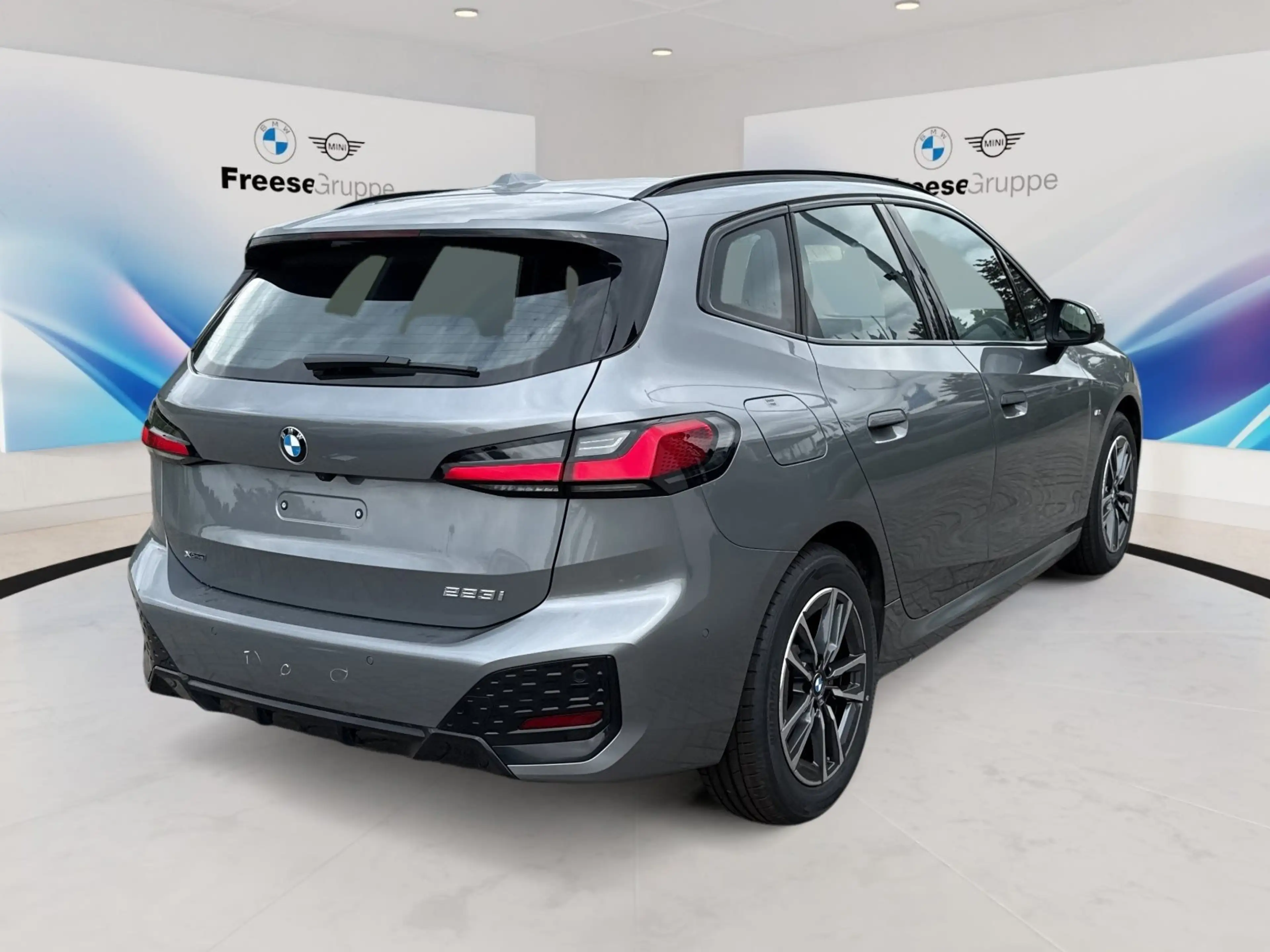 BMW 223 i xDrive Active Tourer AHK 360° HEAD-UP PANO — photo 6