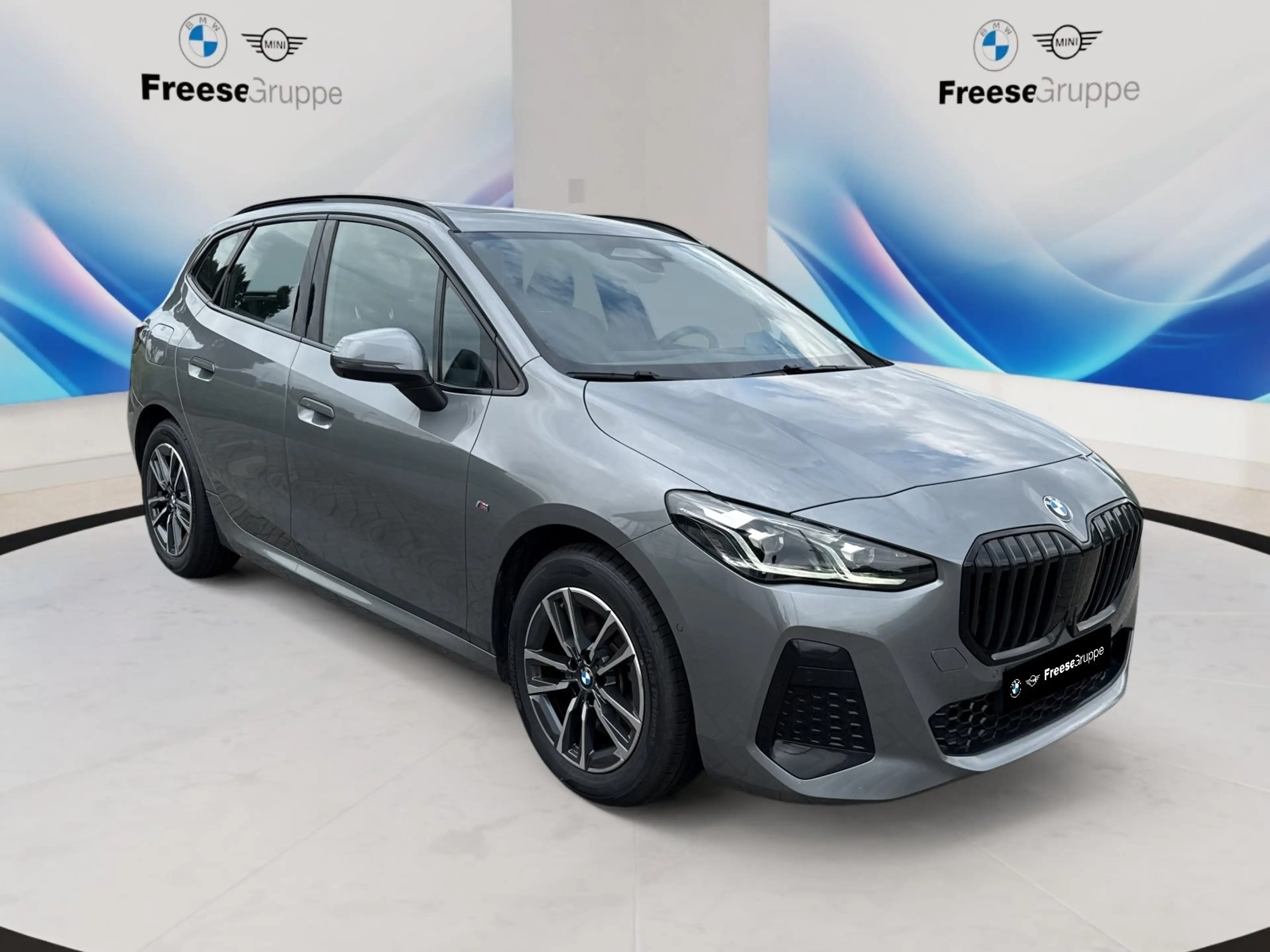BMW 223 i xDrive Active Tourer AHK 360° HEAD-UP PANO — photo 8