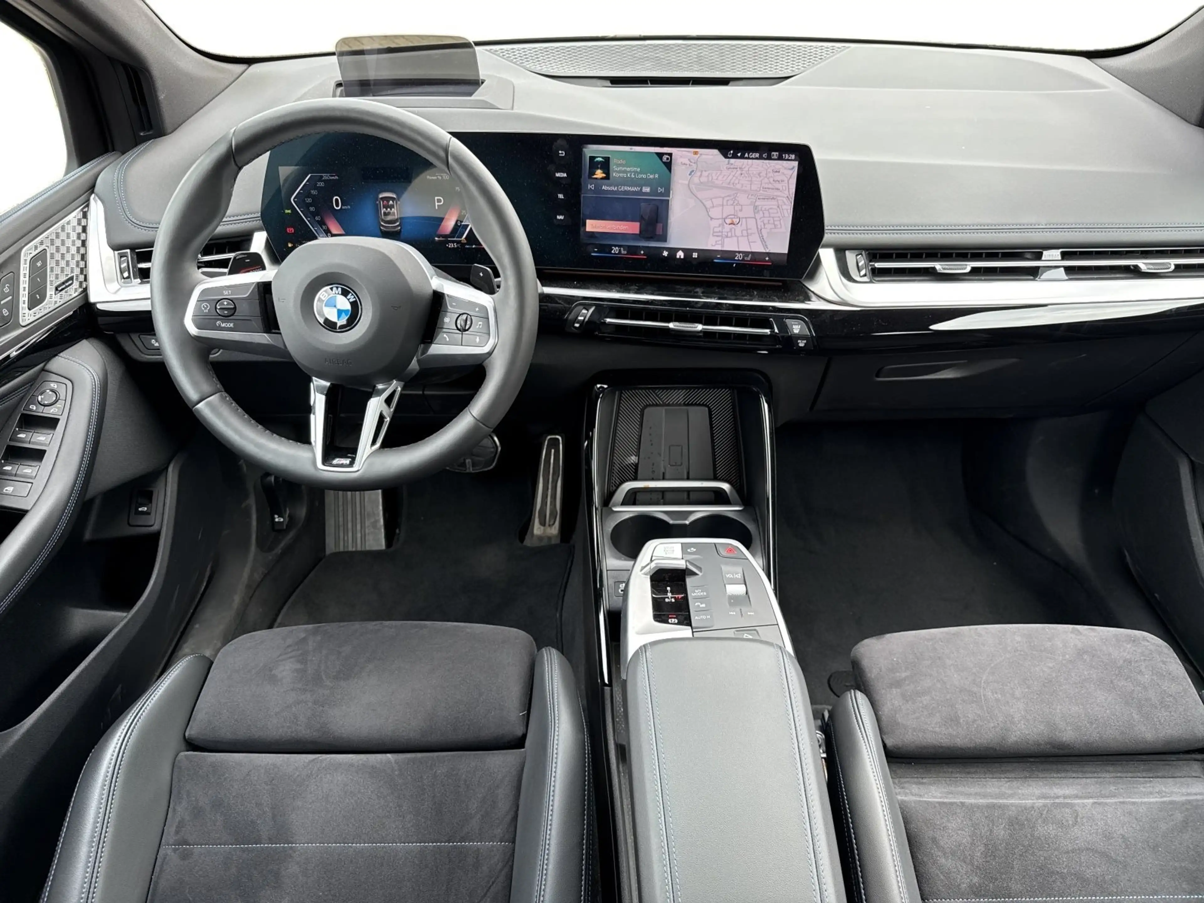 BMW 223 i xDrive Active Tourer AHK 360° HEAD-UP PANO — photo 11