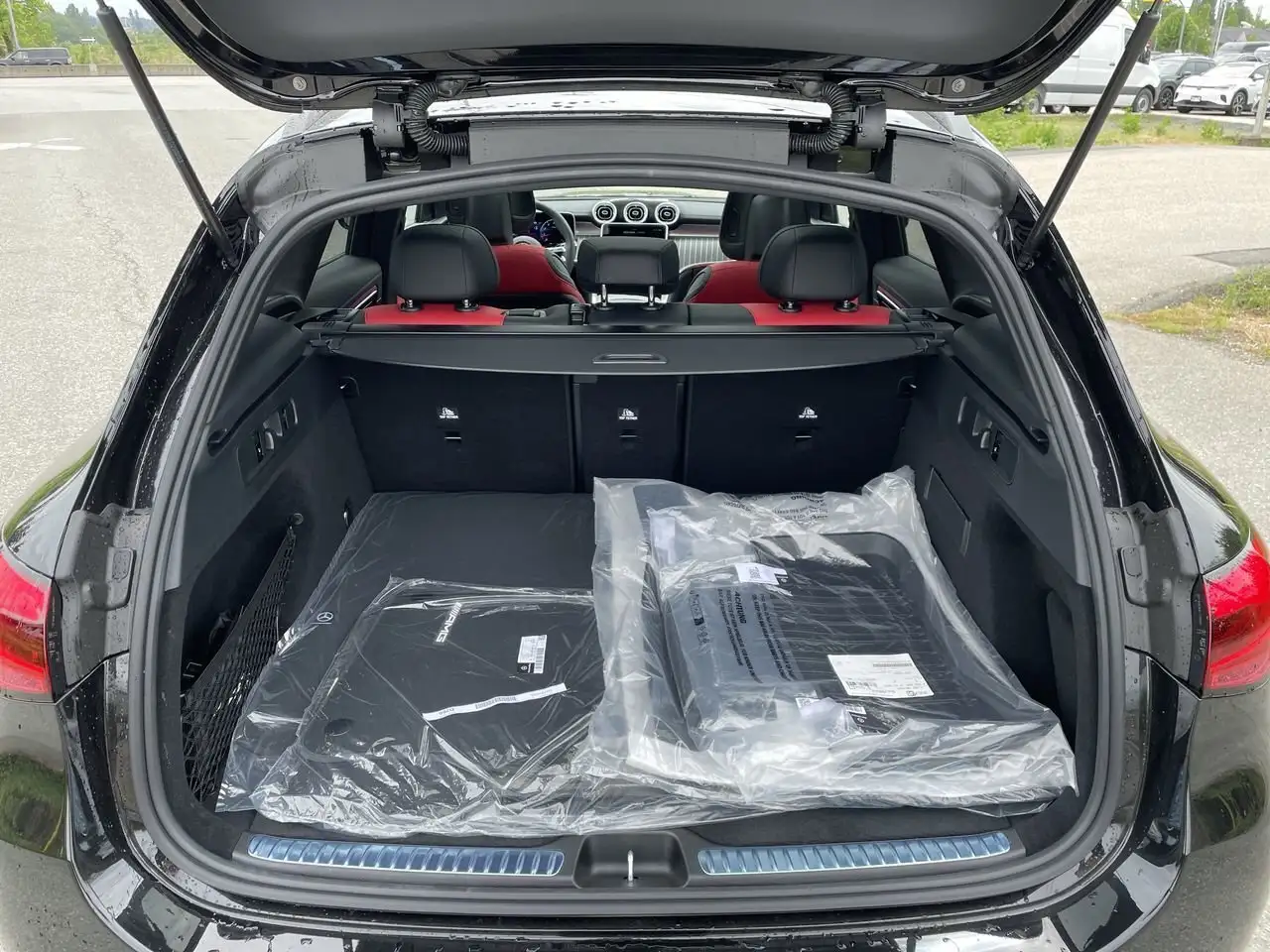 Mercedes-Benz GLC снимка Mercedes-Benz GLC