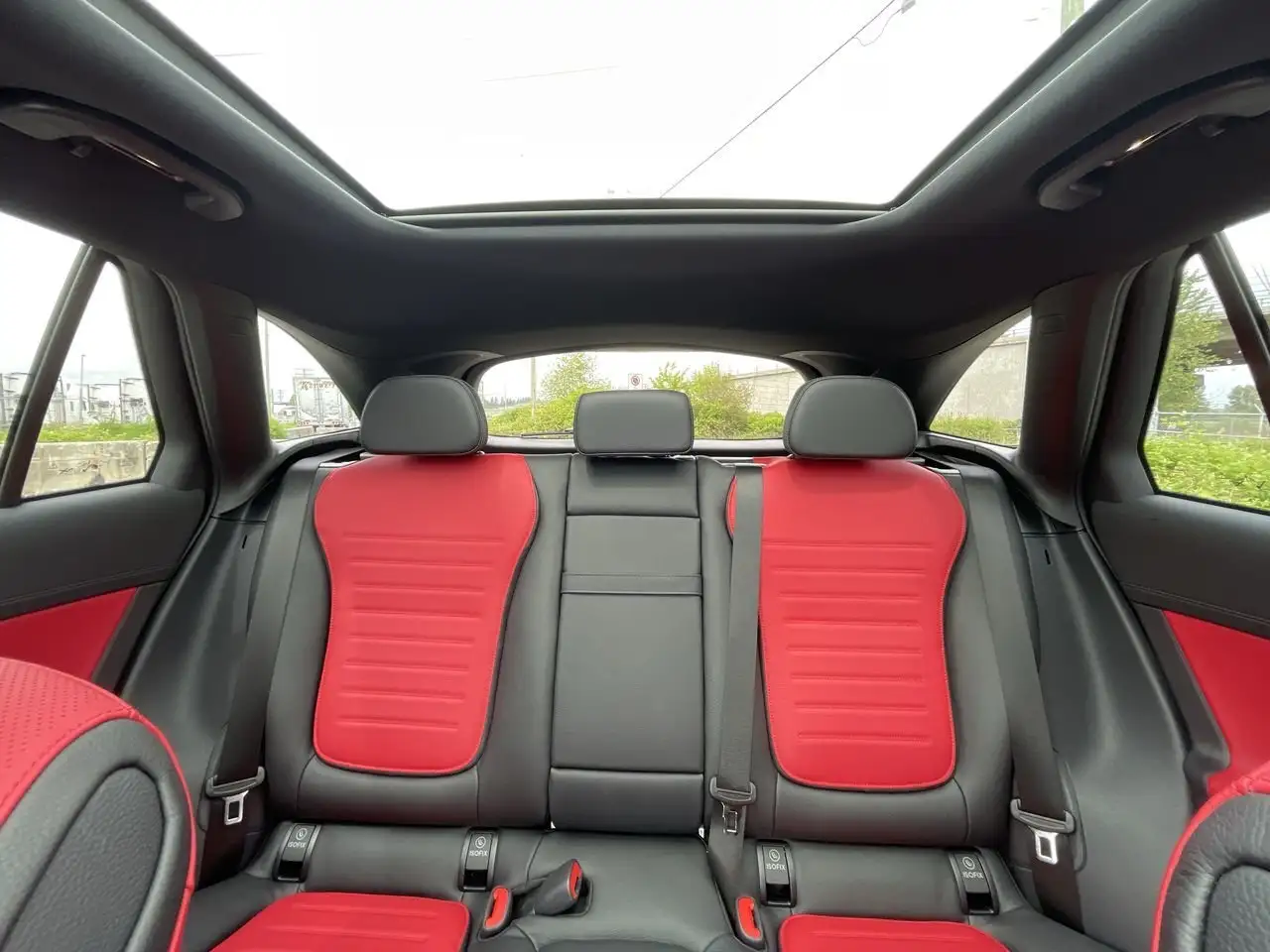 Mercedes-Benz GLC снимка Mercedes-Benz GLC