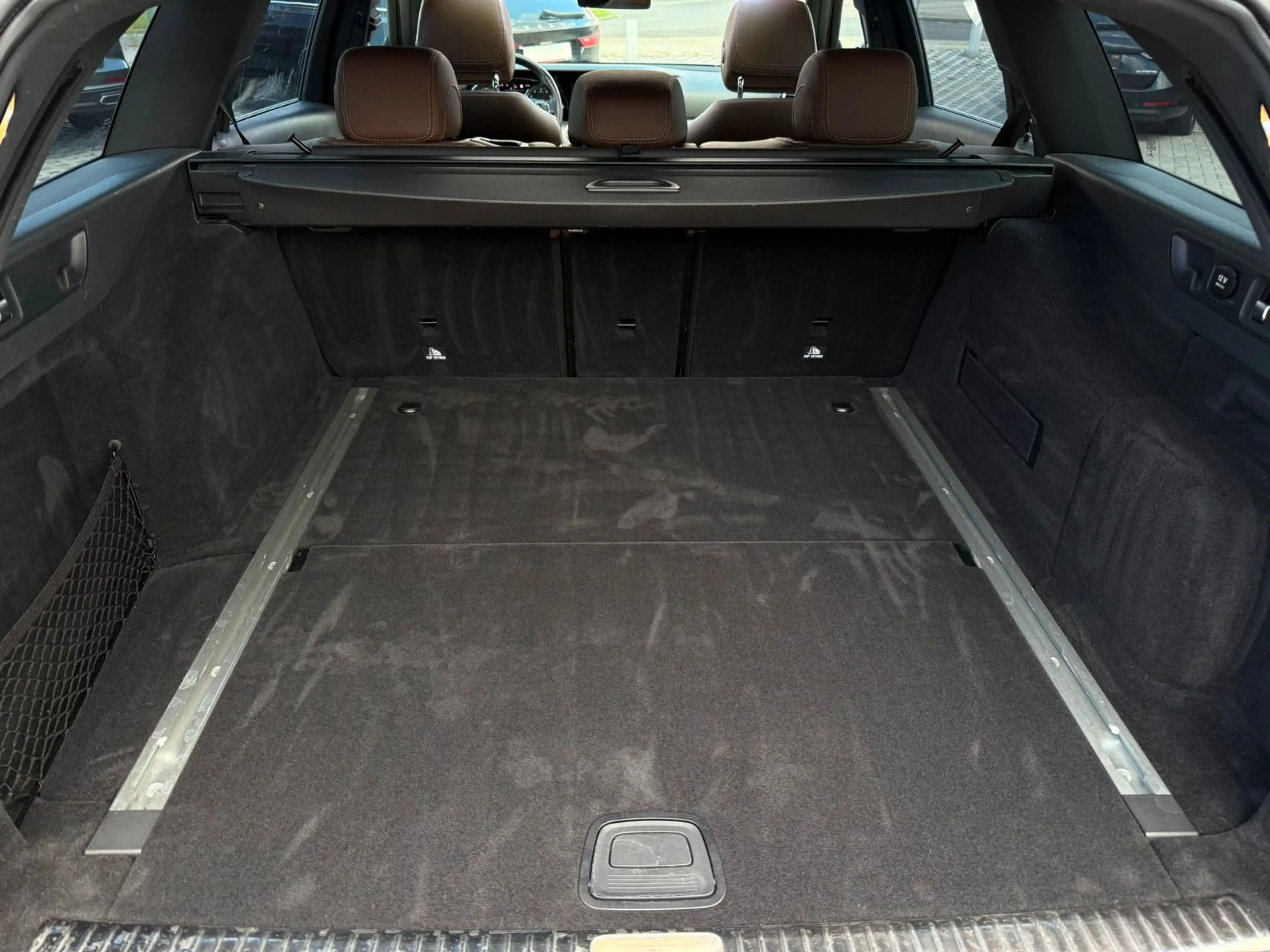 Mercedes-Benz E 250 CGI T 9G-TRONIC"AVANTGARDE"PANO*STANDH.*360 — photo 8