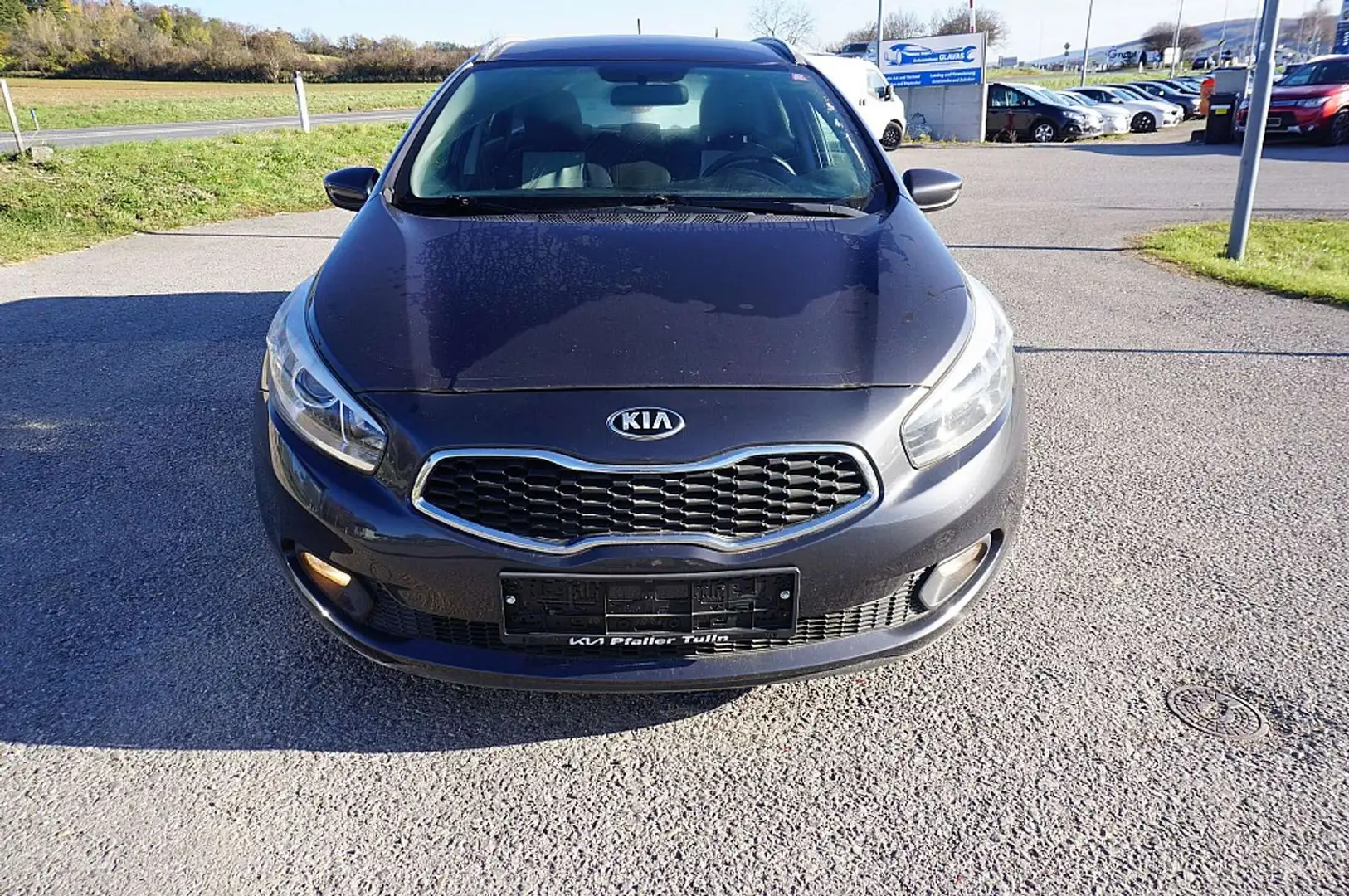 Kia Ceed SW / cee'd SW cee'd SW 1,4 CRDi Silber Grau - 1