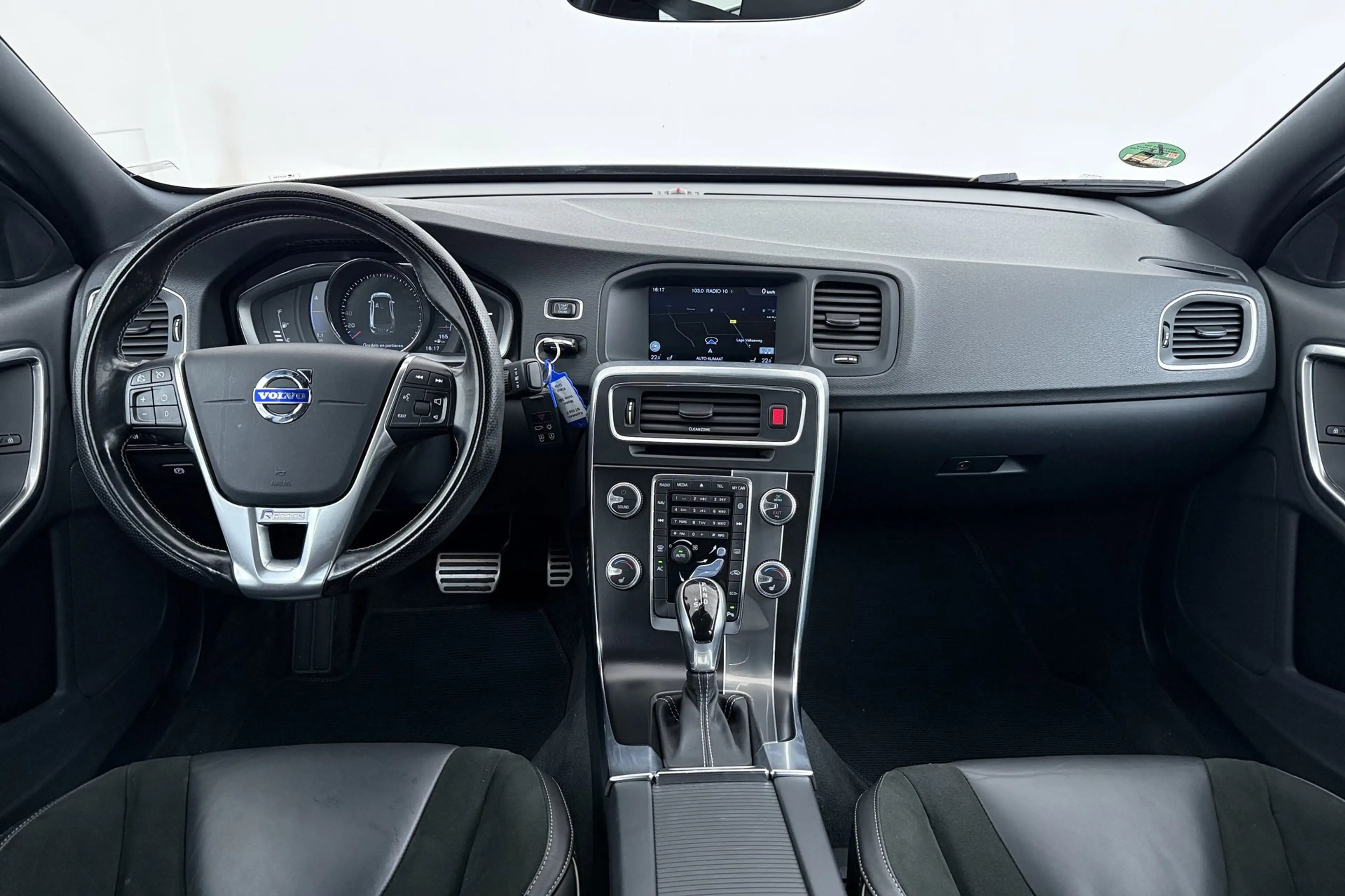 Volvo S60 1.5 T3 Nordic+ | Trekhaak | Org NL | Dealer Ond. | — photo 8