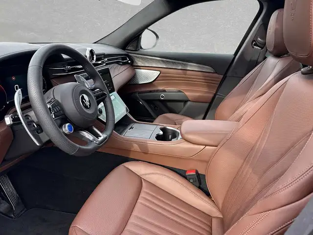 Maserati Grecale view 5