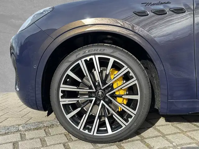 Maserati Grecale view 12