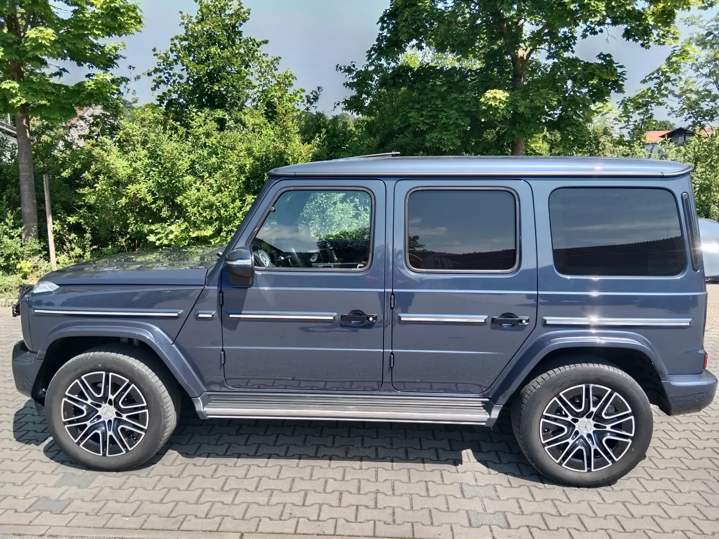 Mercedes-Benz G 450 d AMG Line 367cv auto Niebieski - 2