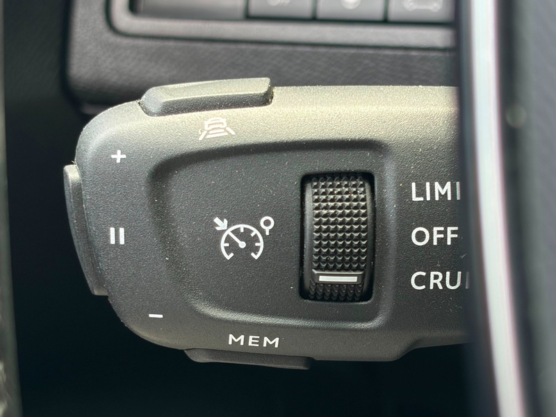 Peugeot 5008 1.2 PureTech GT| PANO| ALCANTARA|FOCAL|MEMORY| — photo 31