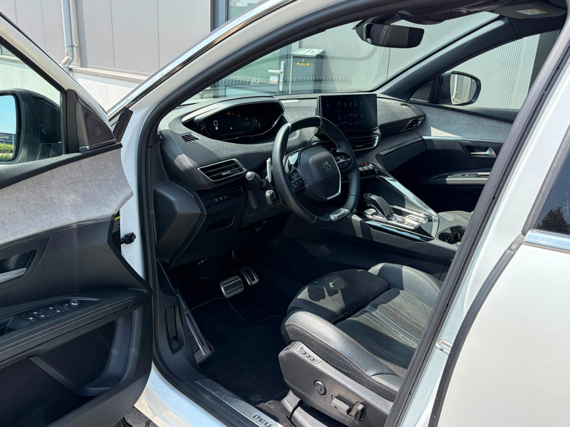Peugeot 5008 1.2 PureTech GT| PANO| ALCANTARA|FOCAL|MEMORY| — photo 23