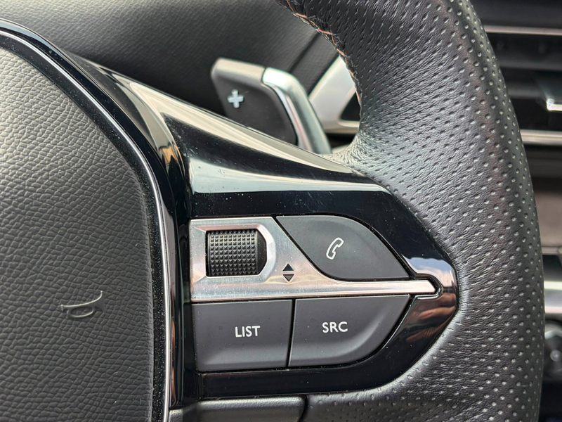Peugeot 5008 1.2 PureTech GT| PANO| ALCANTARA|FOCAL|MEMORY| — photo 30