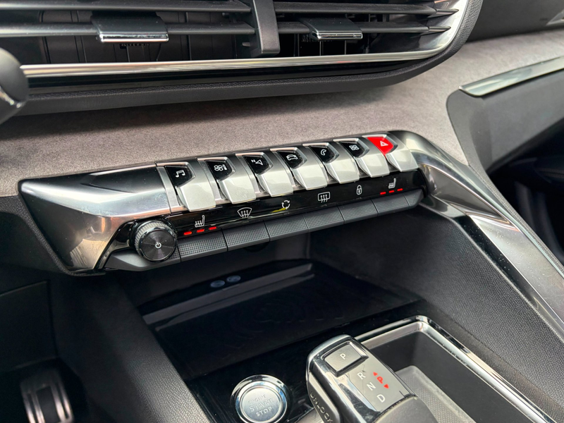 Peugeot 5008 1.2 PureTech GT| PANO| ALCANTARA|FOCAL|MEMORY| — photo 33