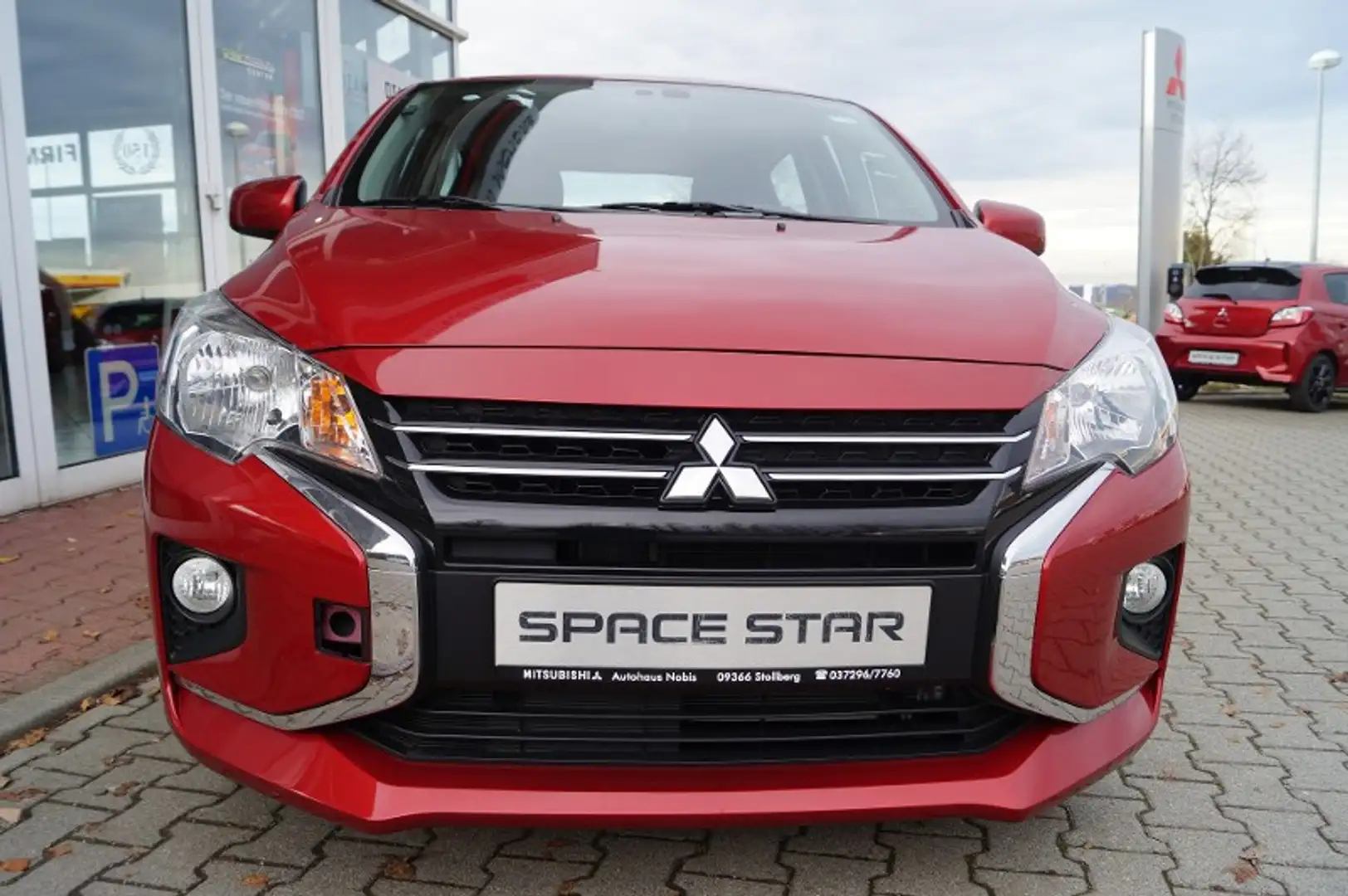 Mitsubishi Space Star Select 1.2 MIVEC 5-Gang Red - 2