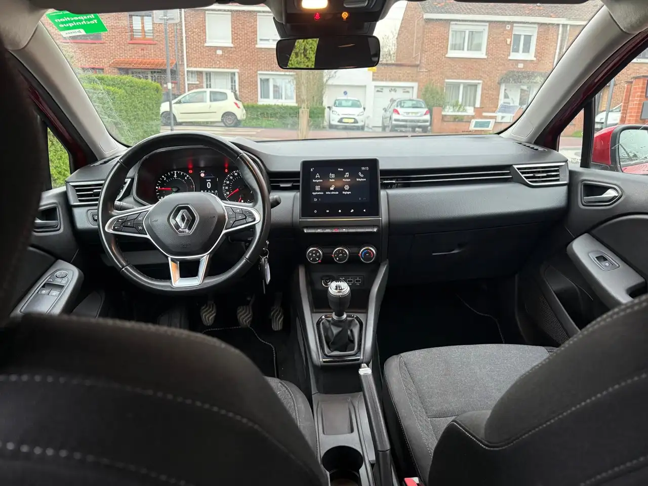 Renault Clio Citadine 5 portes — photo 6