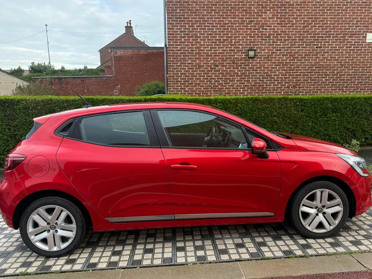 Renault Clio Citadine 5 portes — photo 3