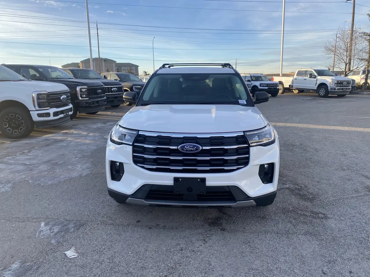 Ford Explorer снимка Ford Explorer