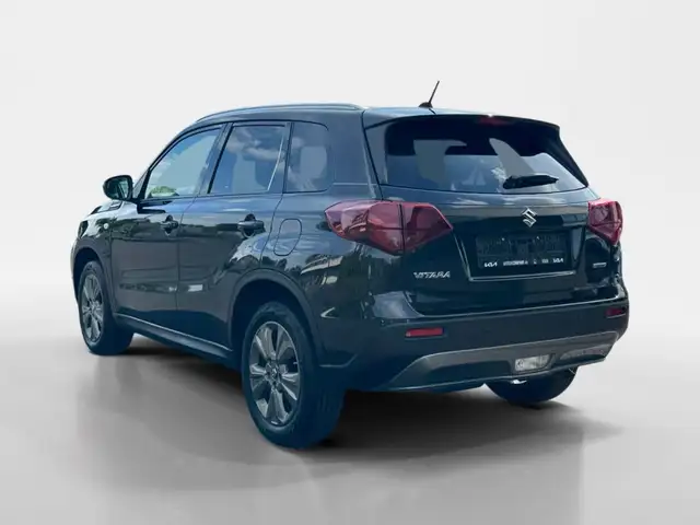 Suzuki Vitara view 4