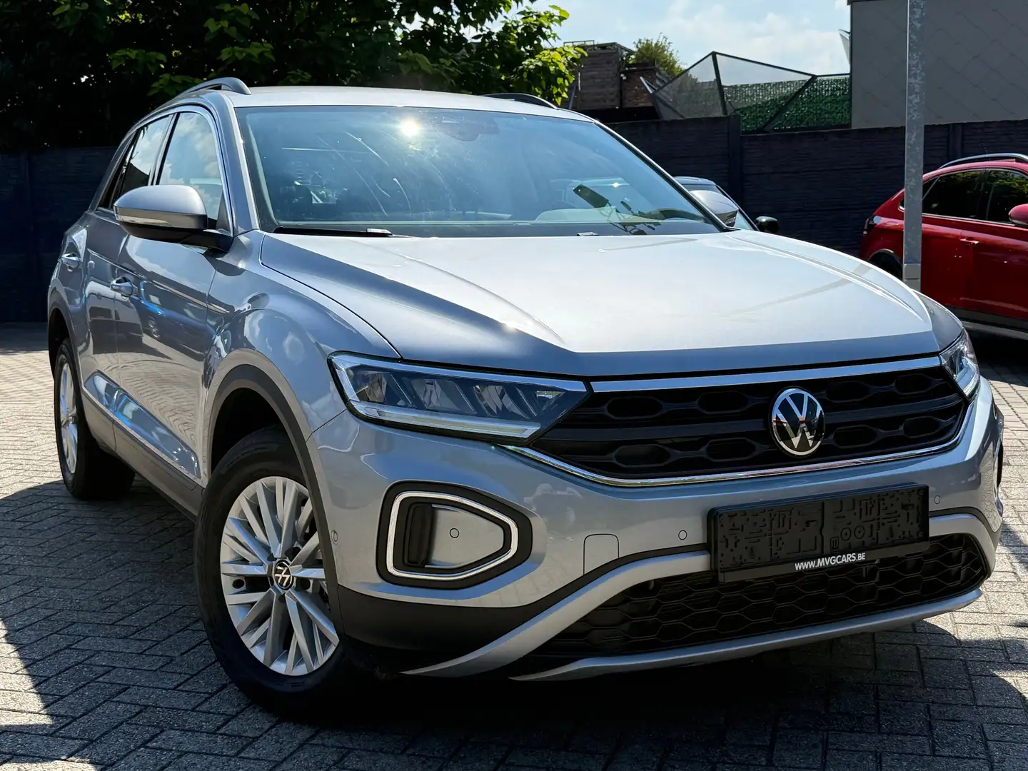 Volkswagen T-Roc T-Roc 1.5 TSI DSG Life "Camera / App Connect" Argent - 2
