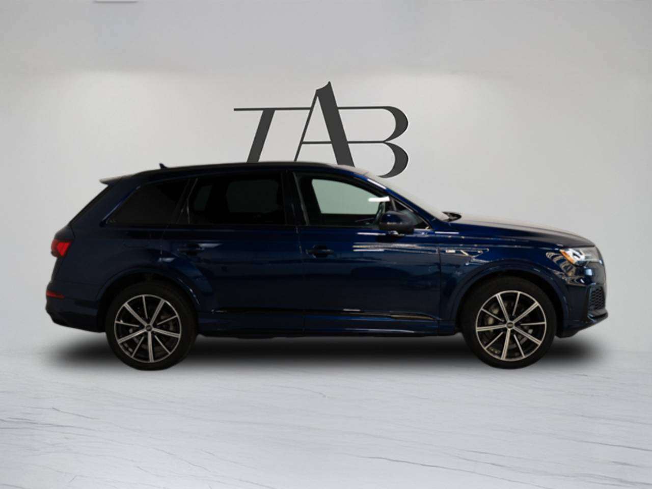 used 2022 Audi Q7 car, priced at $39,900