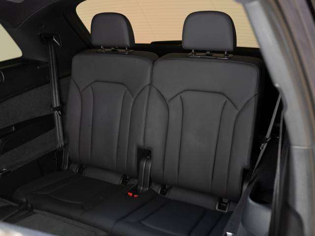 used 2022 Audi Q7 car, priced at $39,900