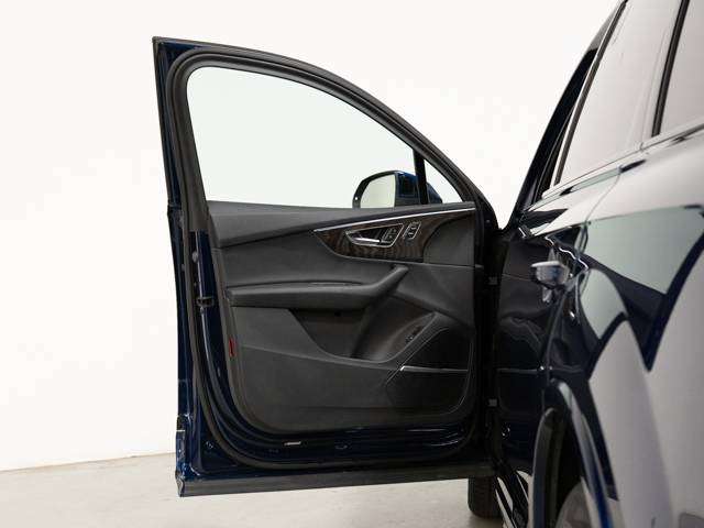 used 2022 Audi Q7 car, priced at $39,900
