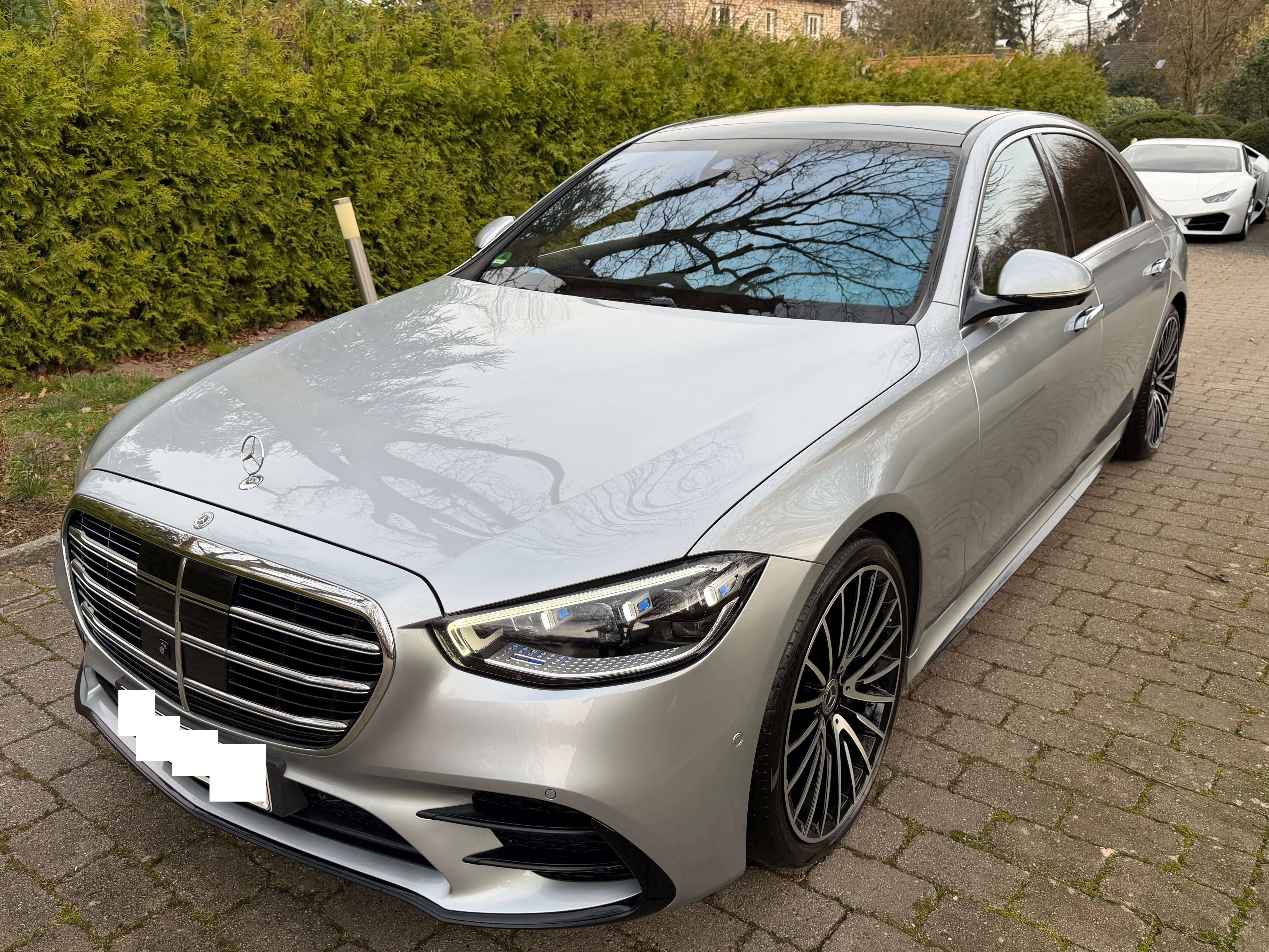 Second hand Mercedes Benz S-Class 
