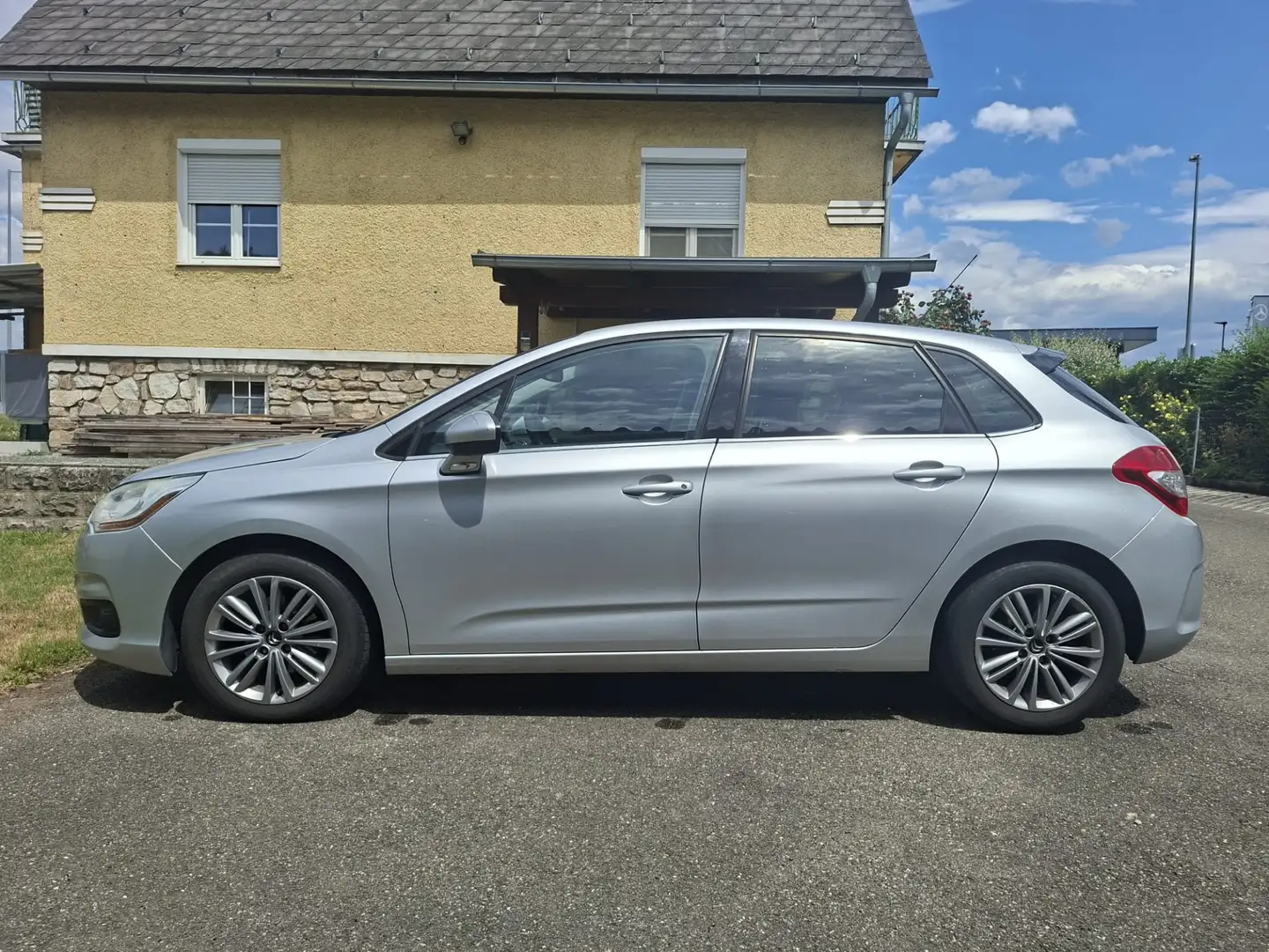 Citroen C4 1,6 VTi 120 Jubiläums Collection Silber - 2