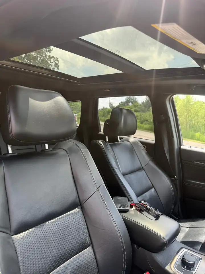 Jeep Grand Cherokee снимка Jeep Grand Cherokee