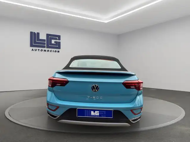 Volkswagen T-Roc view 7