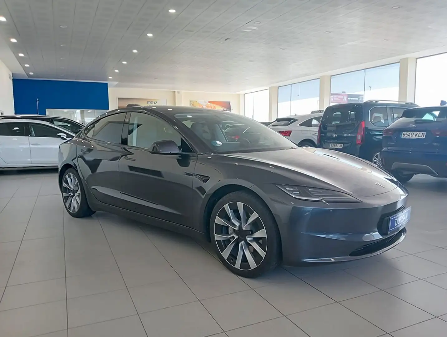 Tesla Model 3 RWD Gris - 2