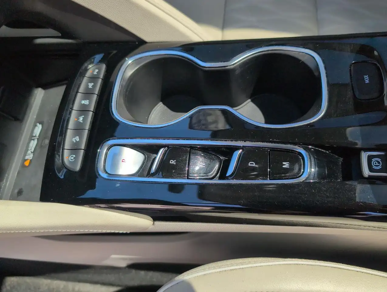 Buick Envision снимка Buick Envision