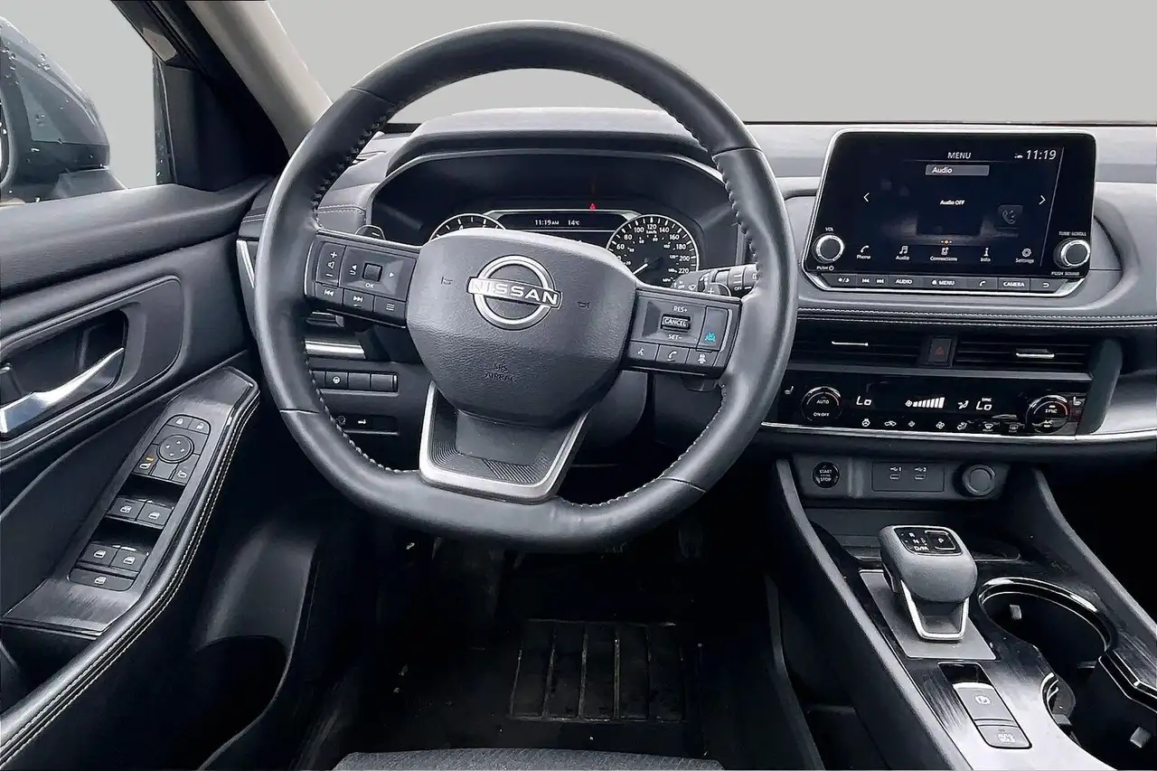 Nissan Rogue fotografie Nissan Rogue