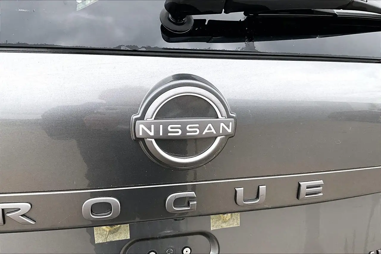 Nissan Rogue fotografie Nissan Rogue