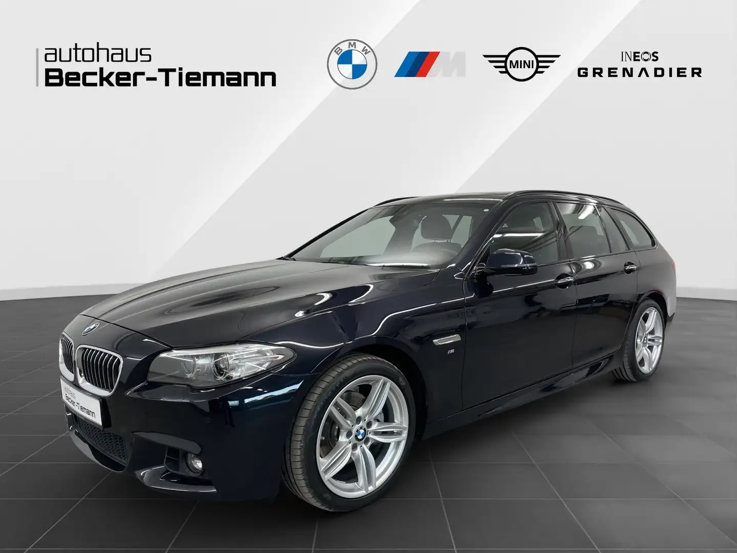 BMW 520 d xDrive A Tour,M Sportpaket,Panoramadach,etc. Schwarz - 1