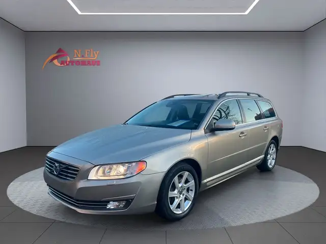 Volvo V70 D5 Kombi Momentum Allrad AWD