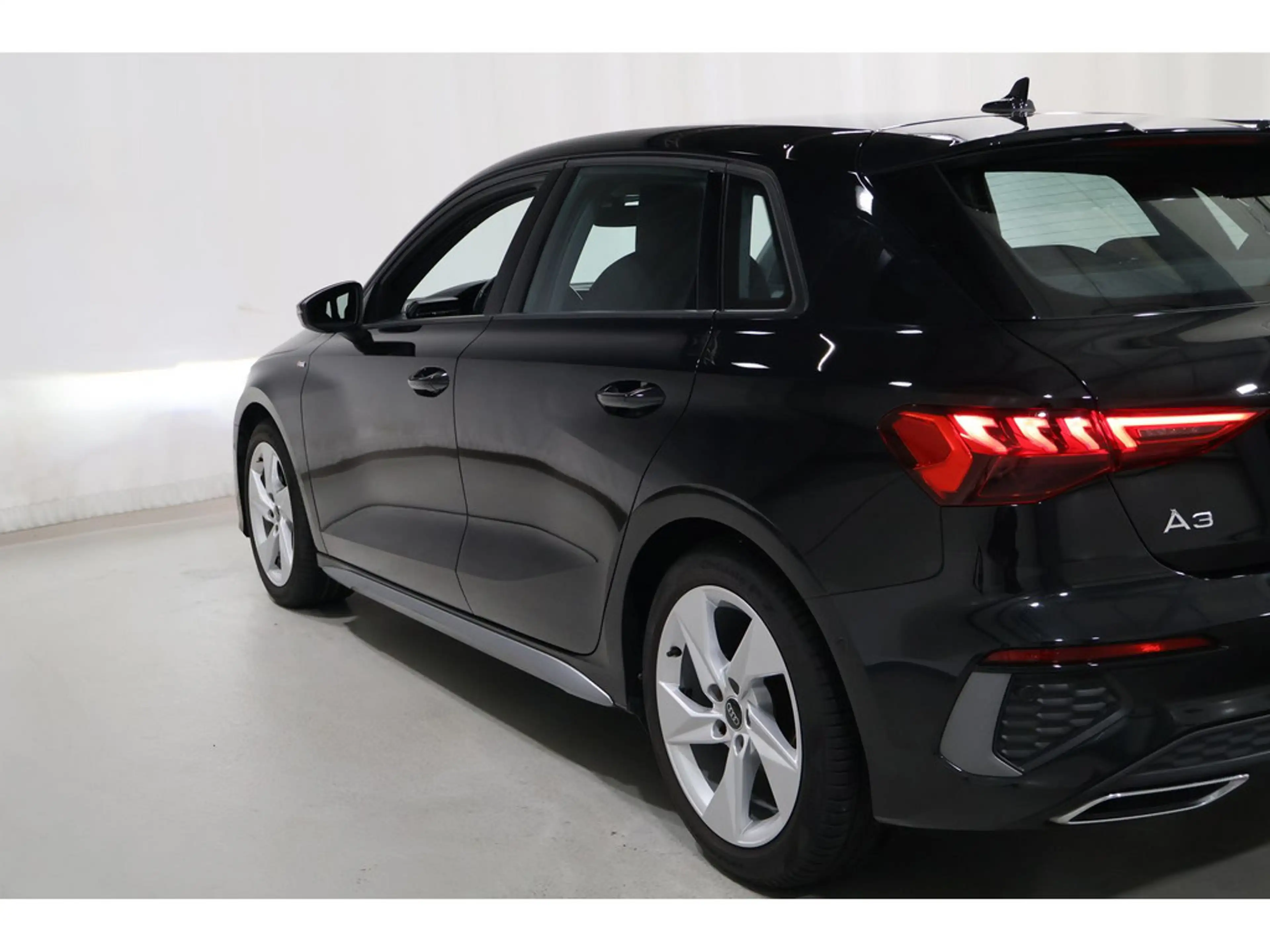 Audi A3 Sportback 35 TFSI S line VC*LED*PDC * — photo 14