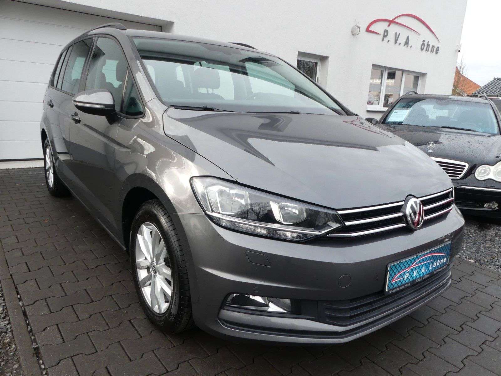 Second hand Volkswagen Touran 1.6