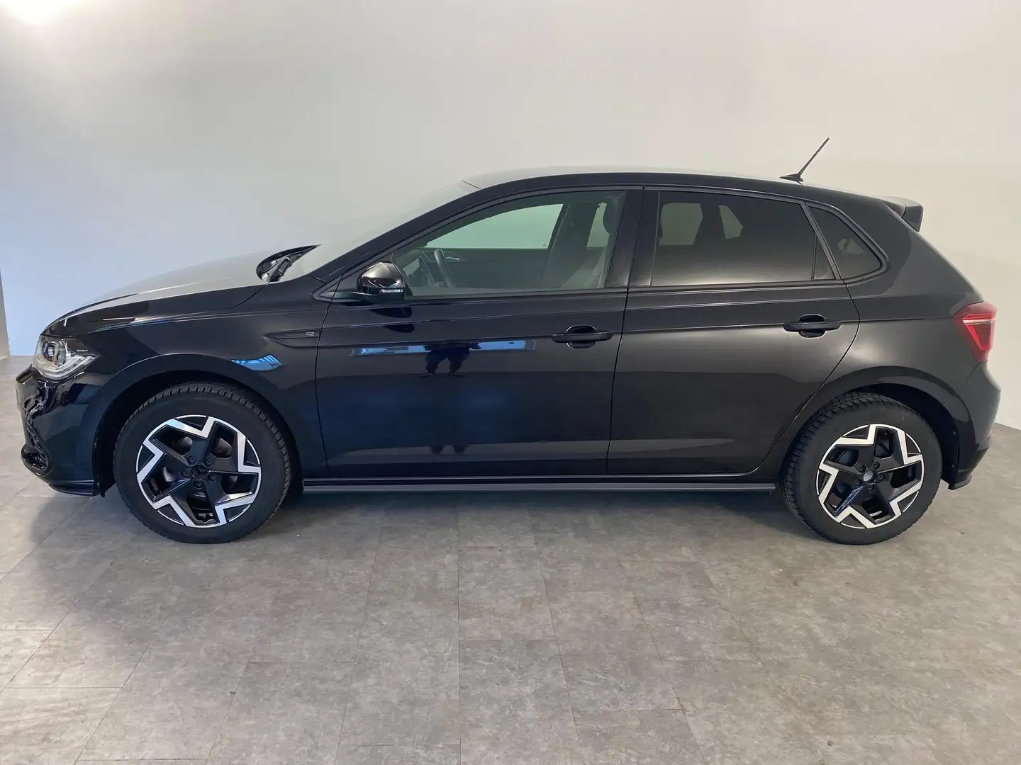 Volkswagen Polo 1.0 TSI R-Line OPF MATRIX*PDC*SITZHEIZUNG 70 kW... Schwarz - 2