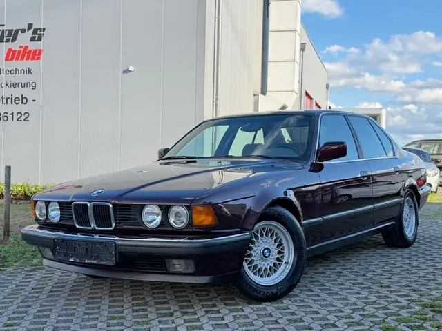 BMW 730 i TÜV neu H-Zulassung Historie Automatik AC