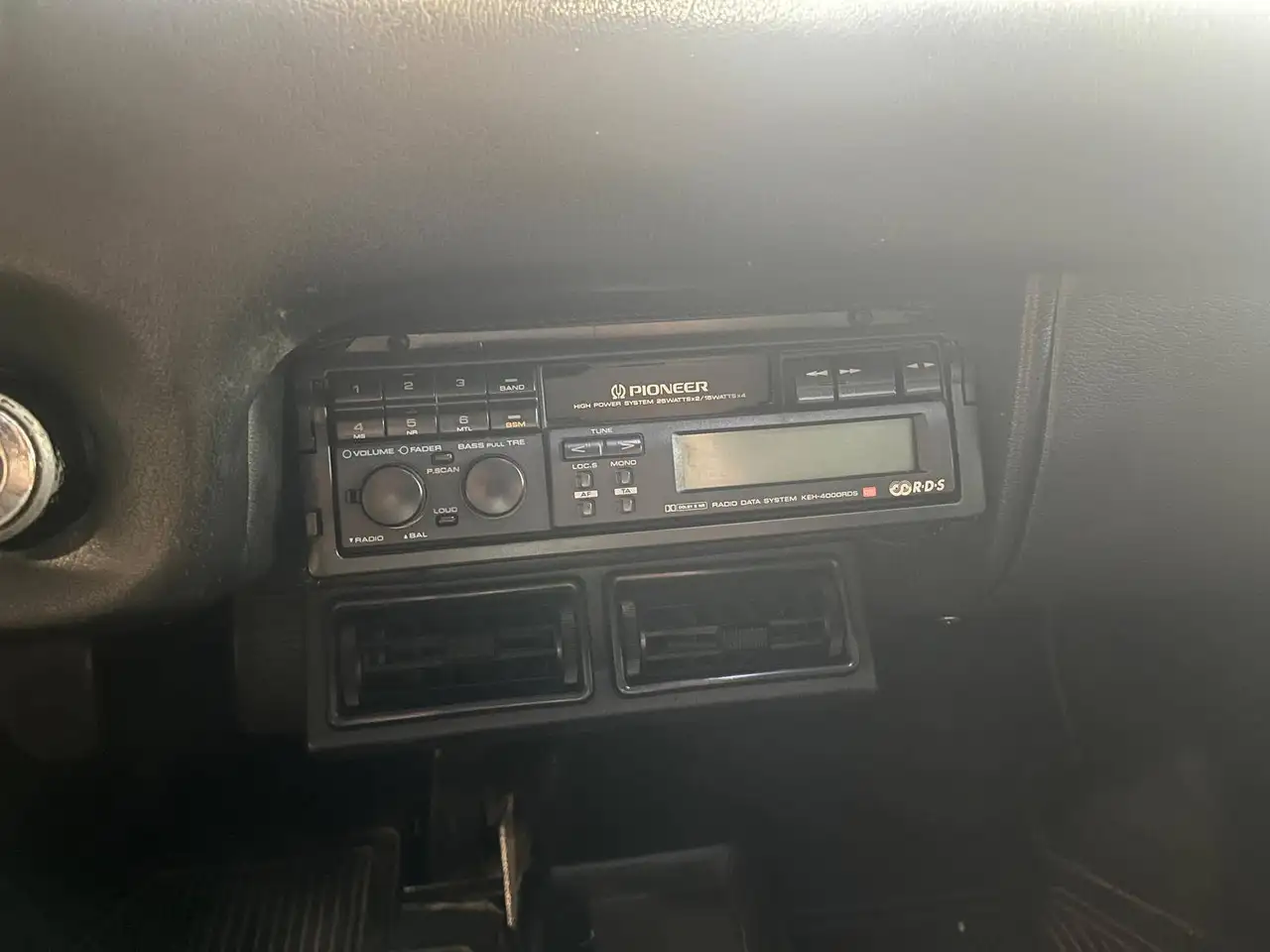 Ferrari 308 GTSi 2.9, foto 12