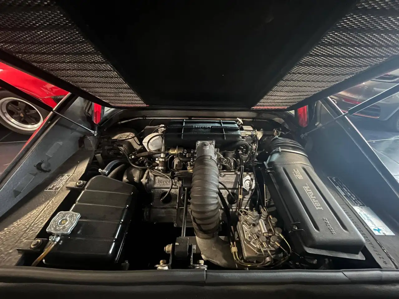 Ferrari 308 GTSi 2.9, foto 10